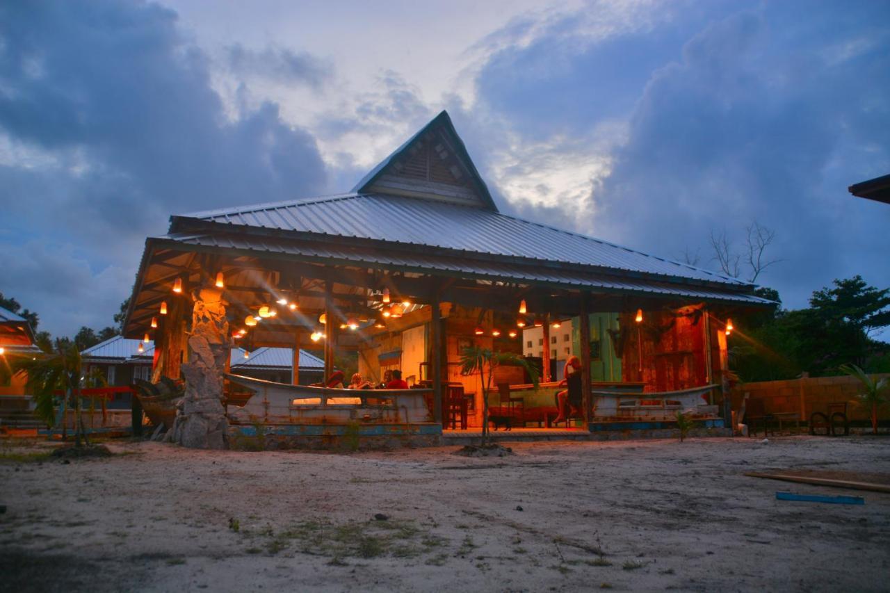 Rock And Wreck Dive Resort Tanjungbinga Luaran gambar